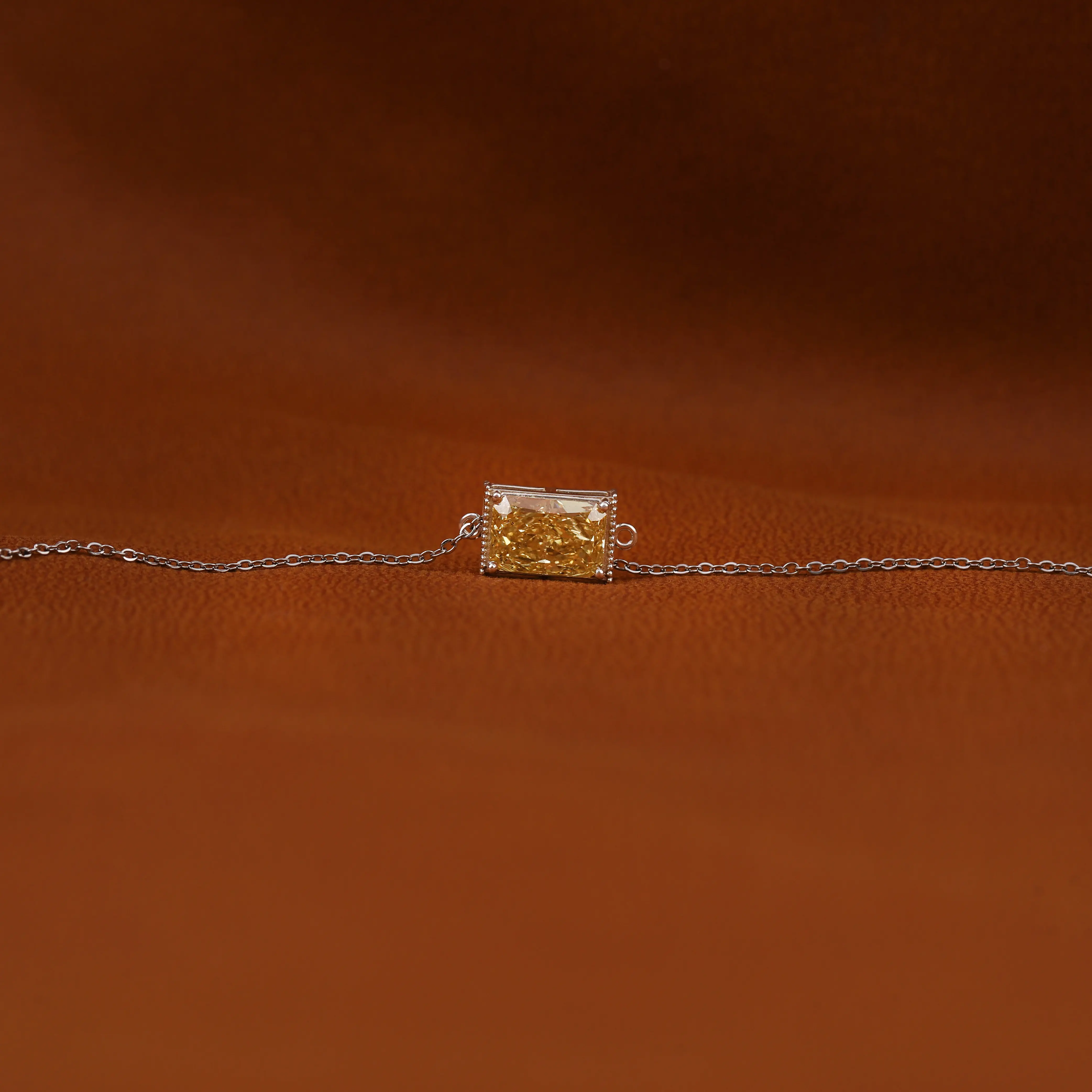 LAB GROWN DIAMOND RADIANT SHAPED CUSTOMISED Pendant Chain MADE IN 14KT SOLID GOLD USED FOR ALL OCCASIONS FOR WOMEN