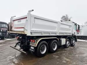 Nuevo Camión Volquete MERC EDES BE NZ Arco's 2025 de 8.0L, Motor Diésel de Uso Pesado, 0 km de Kilometraje, Peso Bruto del Vehículo 32,000 kg - Product Image 3