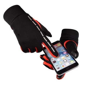 Guantes personalizados de fútbol americano para adultos y jóvenes, guantes de fútbol de buena calidad, fabricante en Pakistán - Product Image 2