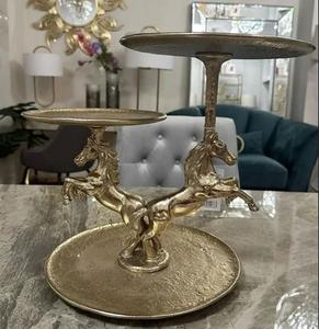 Support à dessert à deux niveaux en or antique moderne, plateau à bijoux en métal décoratif, centre de table, ornement de cheval ovale - Product Image 1