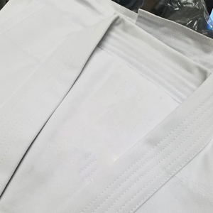 Ventes en gros de tenues de karaté unisexes de qualité professionnelle, 100% coton, personnalisables, séchage rapide, vêtements d'arts martiaux - Product Image 2