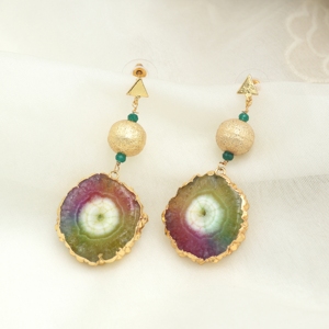 Pendientes de gota chapados en oro de 18 quilates de cuarzo Solar Dua, joyería de piedras preciosas multicolor hecha a mano para mujer, estilo moderno hecho de latón - Product Image 1