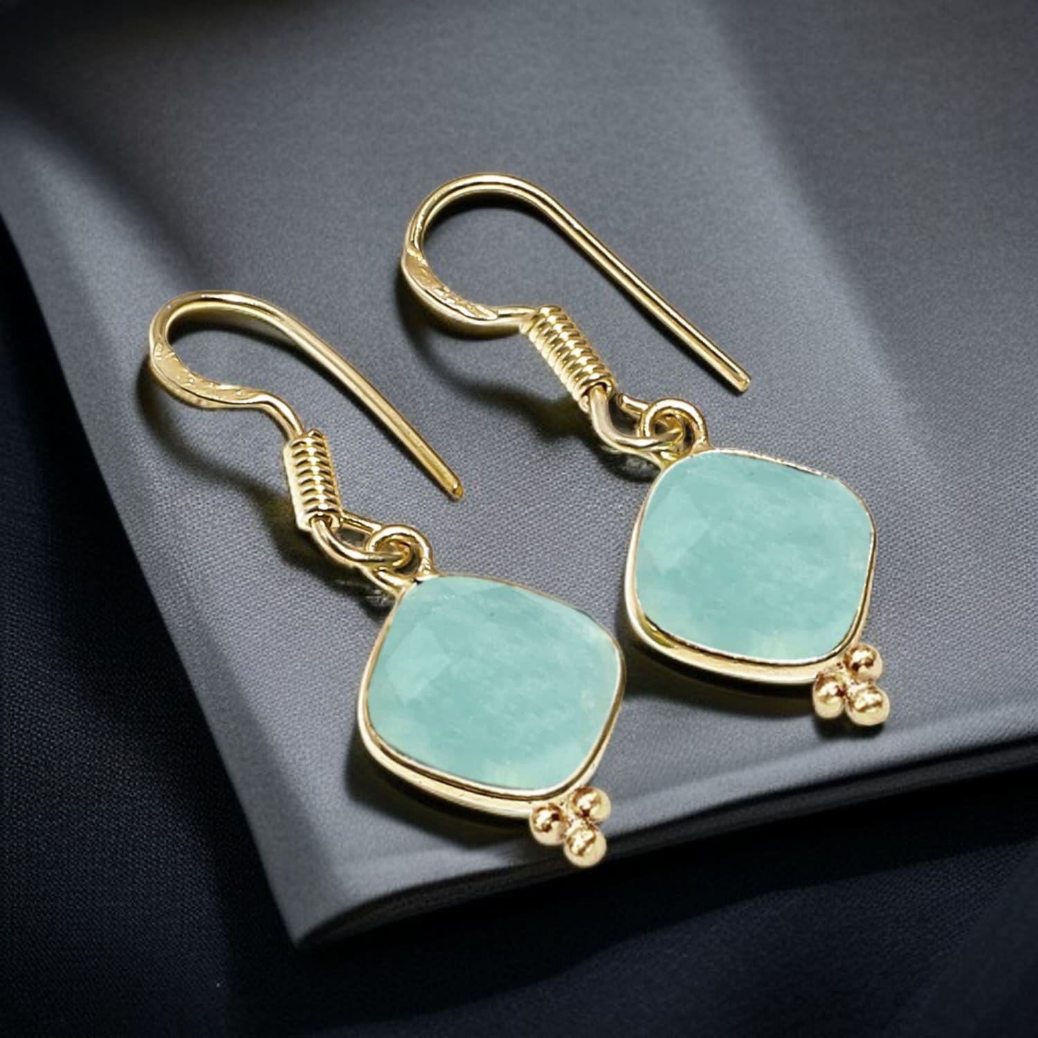 แอมะซอไนต์