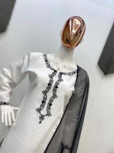 Nouvel arrivage Bollywood Roman Silk Kurta Set pour femmes Brodé Dupatta Suit Tendance Hiver Mode pour les fêtes d'été Bon marché - Product Image 3