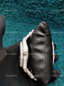 Relojes de Lujo con Incrustaciones de Moissanita VVS, los Más Vendidos del 2024, Proveedor, Fabricante, Mayorista, Exportador, Buen Precio en India - Product Image 4