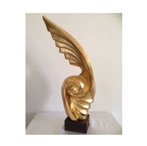 Sculpture moderne en aluminium moulé développée comme un accent artistique sophistiqué pour les environnements intérieurs cadrés - Product Image 3