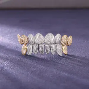 Grillz personnalisés sertis de diamants, or massif 14 carats, 0,75 carat de diamant - Product Image 3