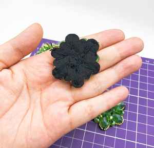 Llavero de cristal con pedrería de flor verde hecho a mano, aplique de cristal DIY para coser en bolsos y ropa, ligero - Product Image 4