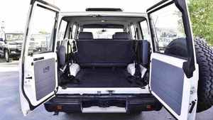 Toyota Land Cruiser <span class=keywords><strong>76</strong></span> Hardtop SUV Usato a Basso Costo ed Efficiente - Product Image 6