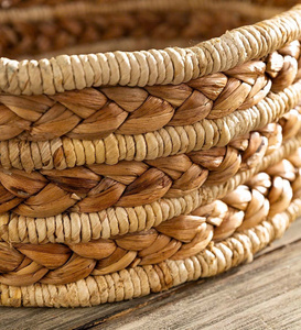 Beautiful Water Hyacinth <b>Straw</b> Storage <b>Basket</b> with Handle Wholesale - Product Image 5