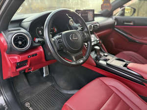 Increíble Lexus IS 350 F Sport AWD 2022 en perfectas condiciones con poco kilometraje en stock, ofrecido a una oferta increíble que no querrás perderte - Product Image 2