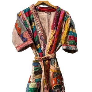 ที่ดีที่สุดคุณภาพทําด้วยมือหลายเย็บปะติดปะต่อกันผ้าฝ้าย Kantha แจ็คเก็ตผู้หญิงยาววินเทจผ้านวมเสื้อหนาวสบายๆฟรีขนาด - Product Image 1