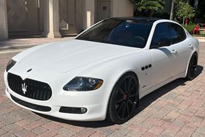 Maserati Quattroporte Sport GTS 2011 USADO con Volante a la Izquierda/Derecha - Product Image 2