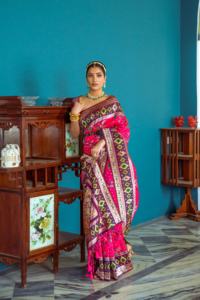 Increíble color Banarasi seda suave Paithani Patola con Zari tejido Saree fabricante de la India a la tarifa más baja - Product Image 2