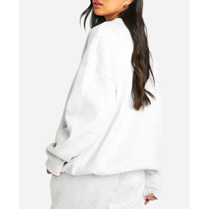 Vente en gros de sweat à capuche pour femme gris chiné surdimensionné de qualité sweat-shirt à col rond en polaire sur mesure avec logo sur le devant col à capuche - Product Image 3