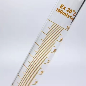 Cylindre de mesure de laboratoire de 2000ml en verre borosilicate résistant à la chaleur et gradué pour une mesure précise du volume - Product Image 2