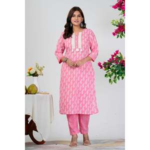 Conjunto de Kurta Tradicional India para Niñas con Estampado Paisley Rosa y Dupatta Blanca, Traje Bordado de Algodón y Seda para Fiestas - Product Image 6