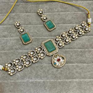 โชคเกอร์ประดับเพชรหรูหราสำหรับผู้หญิงหินสีเขียวกลางพร้อมจี้สำหรับของขวัญแต่งงานปาร์ตี้เครื่องประดับทองเหลืองชุดเครื่องประดับ - Product Image 3