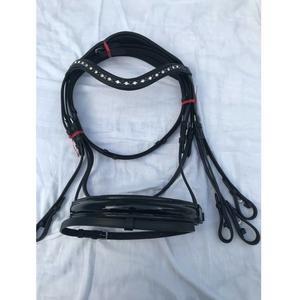 Brida de cuero con banda de nariz patentada y pieza de cabeza de forma anatómica - Product Image 1