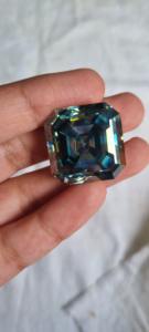 Forma cuadrada y rectangular Moissanite verde Colgante de moissanita de gran tamaño y joyería personalizada | - Product Image 2