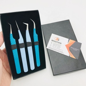 Pinzas para Pestañas con Logotipo Grabado Personalizado Profesional, Acero Inoxidable Sostenible, Agarre Fuerte, Diseño Puntiagudo, Extensiones de Pestañas - Product Image 2