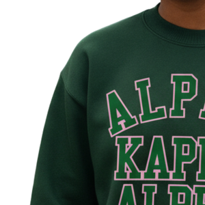 Sudadera AKA Ivy League de Primera Calidad, Sudadera con Cuello Redondo de Felpa, Ropa Personalizada para Hermandades Griegas, Verde Bosque con Letras Rosas - Product Image 3
