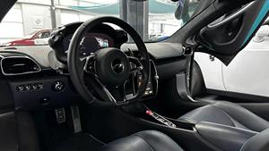 2023 Coche de Lujo Usado Premium, Limpio y en Buen Estado, Bajo Kilometraje, Automático, Asientos en Buen Estado, Sin Accidentes y Listo para Enviar - Product Image 2