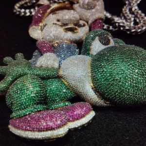 3.30Ct Corte redondo Real Moissanite Conejito Colgante de dibujos animados 14K Dos tonos Chapado en oro - Product Image 4