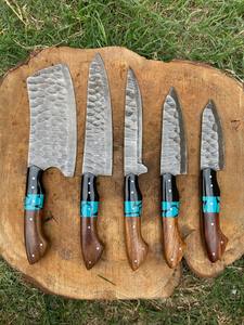 Ensemble de couteaux de cuisine en acier Damas cinq pièces, acier au carbone, manche en bois naturel, finition turquoise, comprenant un couteau à désosser, un couteau à désosser, un couteau à découper - Product Image 2