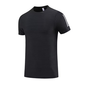 Camiseta deportiva de secado rápido para hombre con logotipo de tu propia marca - Product Image 1