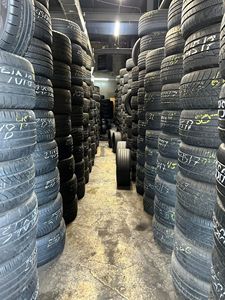 Pneus radiaux haute performance pour voitures et camions légers dans toutes les tailles Pneu extérieur solide avec une excellente fiabilité Prêt à l'exportation - Product Image 4