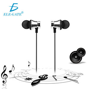 Auricolari Sportivi Wireless Magnetici con Chipset Qualcomm, Display LED Digitale, Indicatore Batteria, Design Hands-Free - Product Image 4