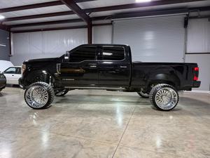 NOUVEAU - FORD F250 PLATINUM CREW CAB 2020 - VOLANT À GAUCHE - INTÉRIEUR SOMBRE - MOTEUR POWERSTROKE 6.7L - LIVRAISON GRATUITE - Product Image 5