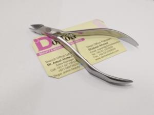 Coupe-ongles professionnel de haute qualité, étiquetage privé personnalisé, acier inoxydable, pince à cuticules pour les ongles des doigts et des orteils, coupe-ongles - Product Image 2