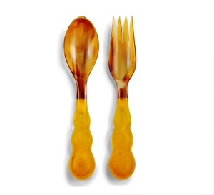 Paire de serveurs à salade en résine personnalisés, écologiques, lavables au lave-vaisselle, ustensiles de cuisine pour la maison, fabriqués en Inde - Product Image 1