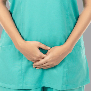 Uniformes Médicos de Enfermería Femeninos de Alta Calidad 2026, Conjuntos de Uniformes Médicos de Color Sólido Estampados OEM al por Mayor para Uso Hospitalario en Venta - Product Image 3