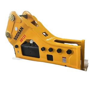 Martillo hidráulico SOOSAN SB131 tipo lateral adecuado para excavadoras con 30-45 toneladas para demolición dura y trabajos de construcción - Product Image 1