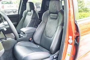 Voiture TRD Pro Double AWD 2024, faible kilométrage, boîte de vitesses automatique, conduite à gauche, essence/électrique, état neuf - Product Image 5