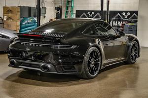 La Mejor Opción Económica 2023: Porsche 911 Turbo S Coupé - Product Image 3