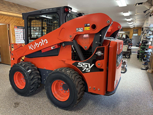 รถตักล้อยางขนาดเล็ก Kubota SSV75 และรถตักล้อยางมือสอง ประสิทธิภาพการทำงานสูง ราคาประหยัด ใช้งานได้เหมาะสม - Product Image 6