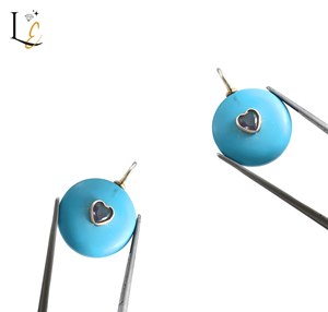 Pendentif en argent sterling 925 plaqué or vermeil fait à la main avec incrustation de zircon en forme de cœur en pierre précieuse ronde turquoise bleue, charmes de pendentif fins en gros - Product Image 5