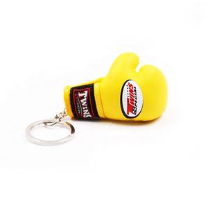 Fabricant en gros de gants de boxe Twins toutes couleurs, petits porte-clés, porte-clés en cuir véritable, cercle de mode, porte-clés à suspendre au rétroviseur de voiture - Product Image 5