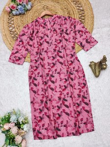 Running Days Wear Digital Printed Scoop Neck Bordado Hasta la rodilla Kurti con talla grande disponible a un precio asequible - Product Image 3