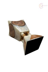 Boîte à encens en bois traditionnelle avec un savoir-faire de qualité supérieure pour les amateurs de bâtonnets d'encens - Product Image 6