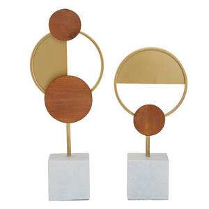 «Pièce maîtresse artistique: pièce maîtresse moderne pour un décor de table élégant et des intérieurs de maison élégants» - Product Image 1