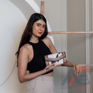 Nueva billetera de cuero con herramientas occidentales, bolso de mano de cuero para mujer, billetera grande de piel de vaca auténtica, billetera oculta con pelo de vaquera, regalo para ella - Product Image 2