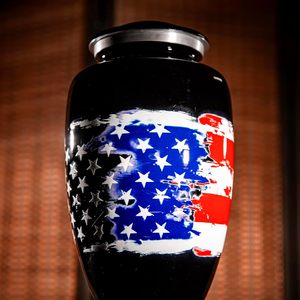 Urnes pour cendres humaines U.S.A Drapeau Crémation Urne funéraire Urne patriotique décorative Grande taille personnalisée noire - Product Image 6