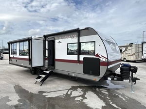 Nouveau camping-car Forest River Ultra 25JT 2026 - Product Image 5