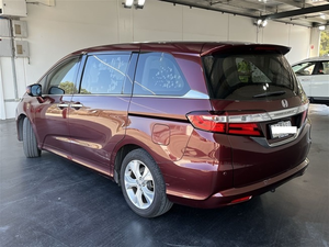 โปรโมชั่นร้อนแรง ปี 2014/2024 รถตู้โดยสาร 7 ที่นั่ง Odysseyyys VTi CVT พวงมาลัยซ้าย/ขวา เบาะหนัง ลดราคาตามฤดูกาล - Product Image 2