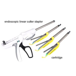 Grapadora Quirúrgica Lineal Veterinaria de Acero Inoxidable Reutilizable y Sostenible con Recargas para Uso Hospitalario en Perros y Múltiples Especies - Product Image 2